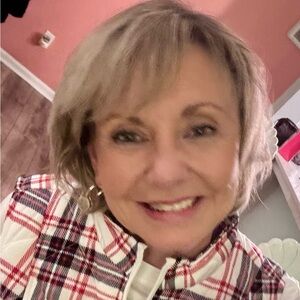 Meet your Posher, Becky